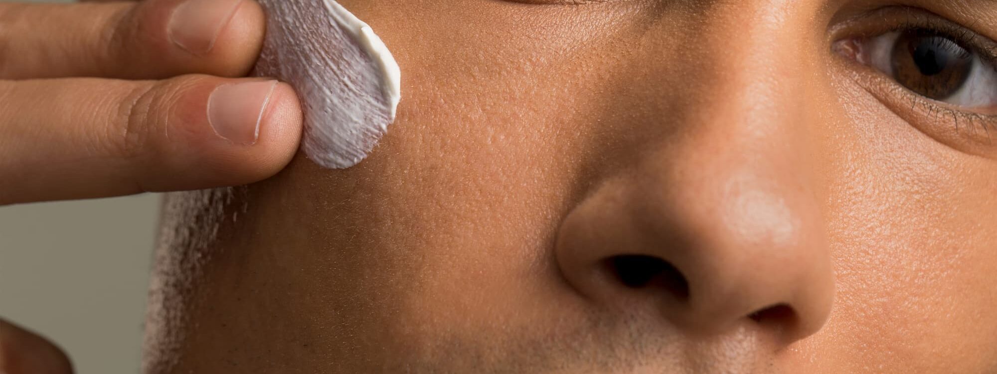 SOIN_DU_VISAGE_HOMME 2000X750 | Prestige Barbier Comment choisir un soin du visage pour homme adapté à son type de peau ? Wittenheim